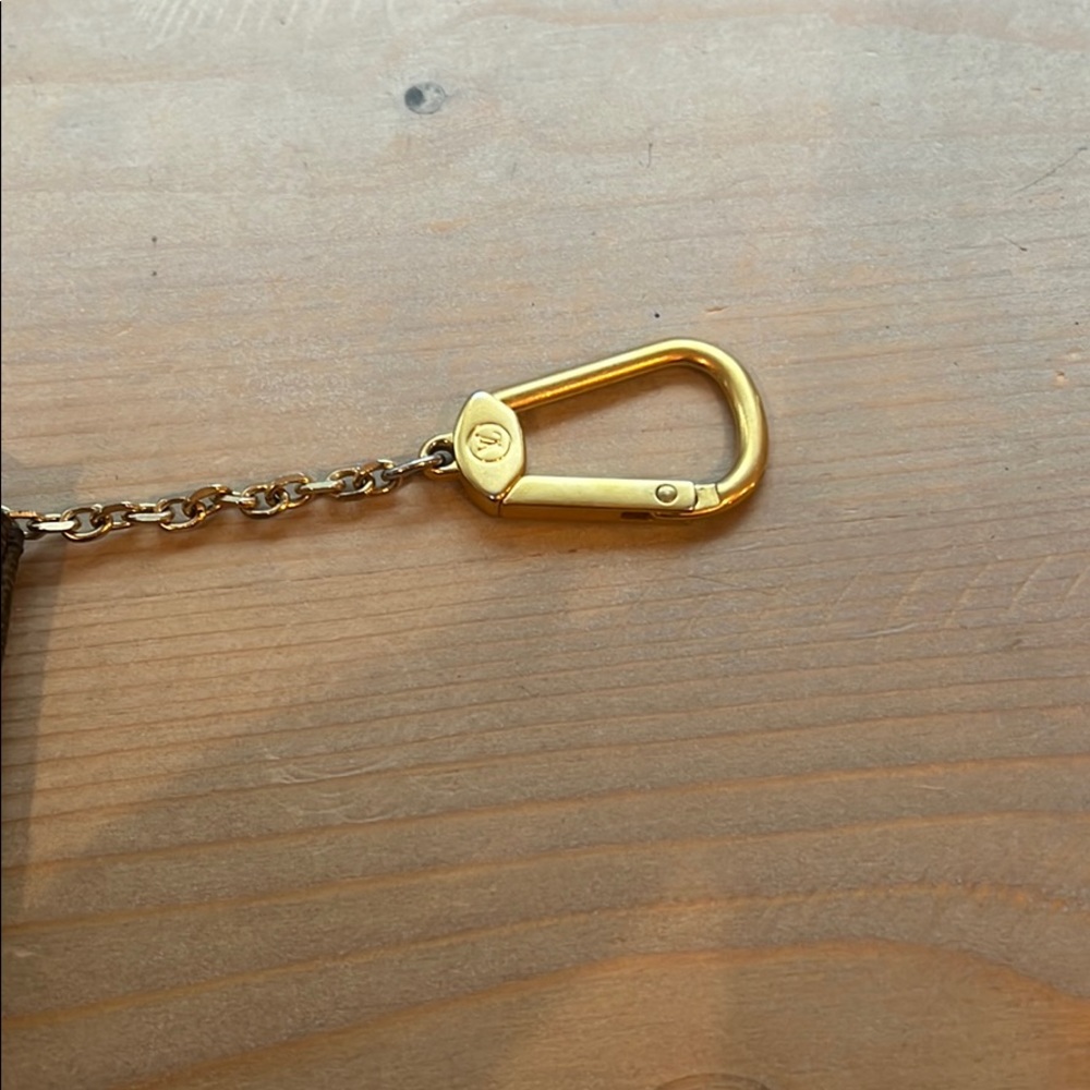 Louis Vuitton Key Pouch - Picture 5 of 8